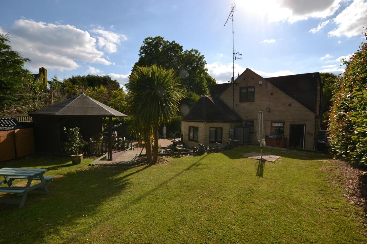 Castle Green Bed And Breakfast Ashbourne  Exterior photo